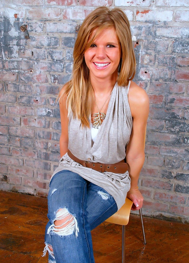 Валерия, 32 года, 4 размер груди