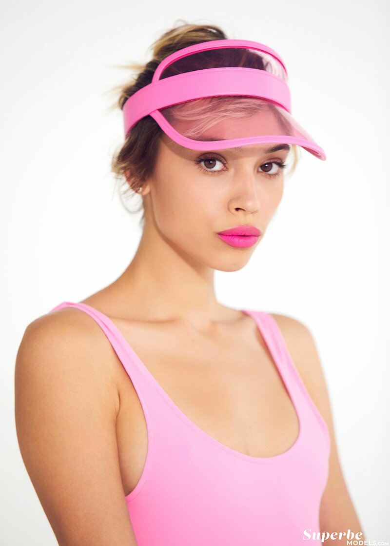 Вика, 36 лет, 0 размер груди